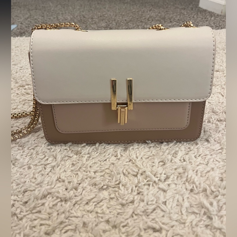 Color-Block Crossbody Bag - Picture 2 of 8